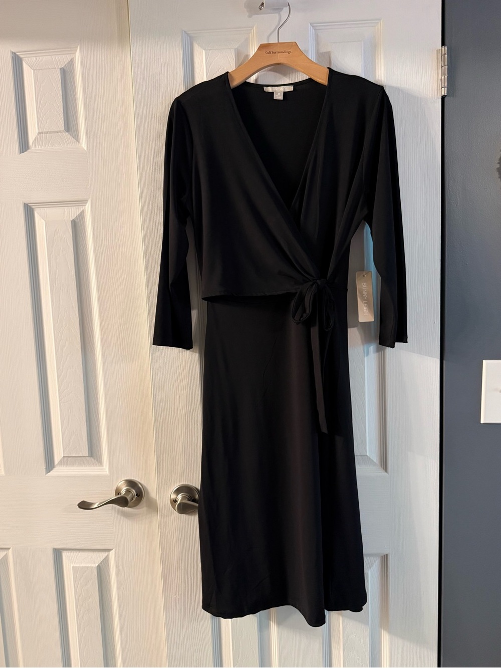 Sunny Leigh Black Wrap Dress – M – NWT – Long Sleeve Tie Waist